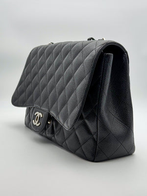 Chanel 11.12 30 - Nera/Caviar HW Argento